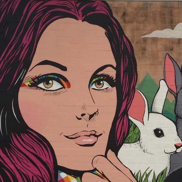 Meet your Posher, Renee - Picture 1 of 1